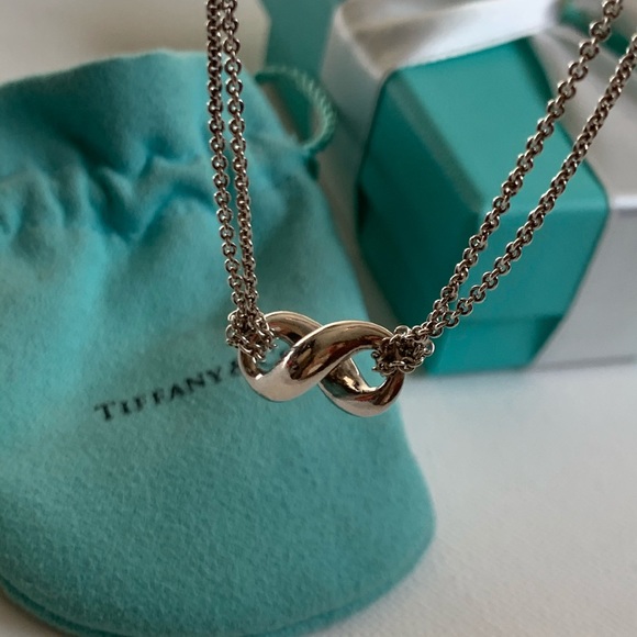 Tiffany & Co. Infinity pendent necklace - Picture 4 of 5